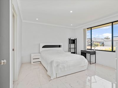 40 Sarsaparilla Ramble, Byford