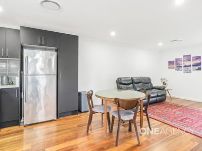 9B Mattes Way, Bomaderry