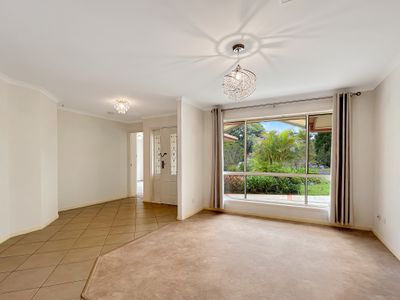 14 Strong Court, Montville