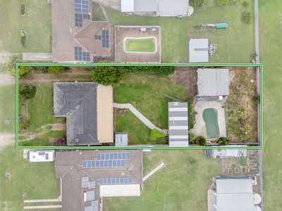 23 Tenth Street, Weston