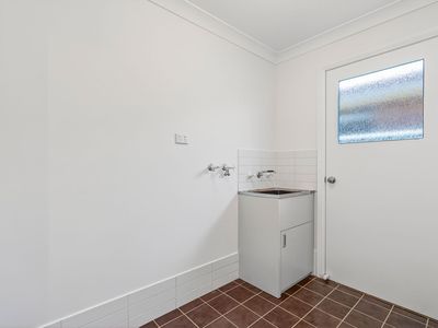 2 / 2 Holborow Street, Crookwell