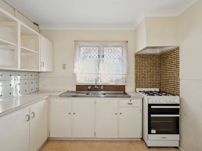 5 Grasmere Place, Kelmscott