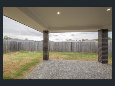 203 CEDAR ROAD, Redbank Plains