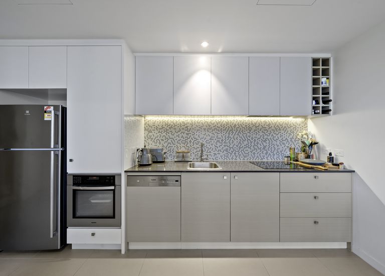 3B / 9 Waterside Place, Docklands