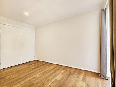 4 / 42 Greendale Road, Doncaster East