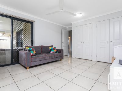 4 HOBBY COURT, Mango Hill