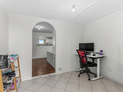 6 Kelyndar Street, Banyo