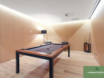 2112N / 883 Collins Street, Docklands