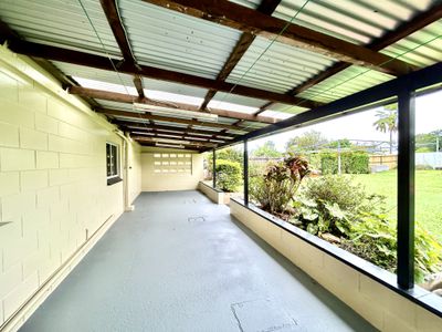 63 Hollywood Boulevard, White Rock