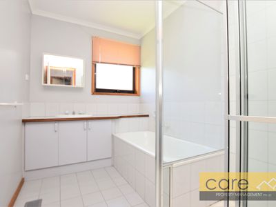56 Leopold Crescent, Hampton Park