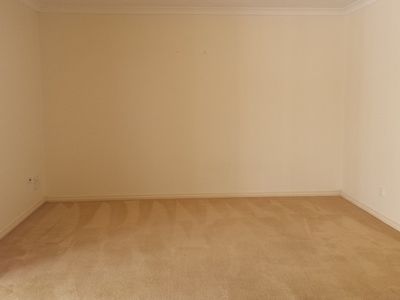 8 / 10 Great Eastern Highway, Somerville