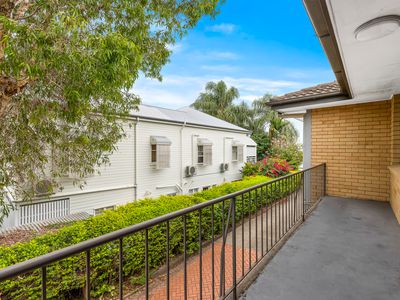 2/14 Biran Street, Coorparoo