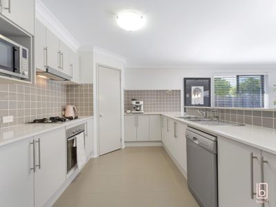 48 Waterside Drive, Woongarrah