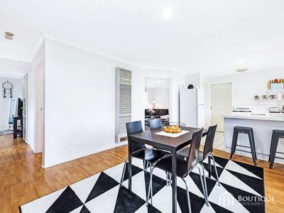 8 Hillview Rise, Hampton Park