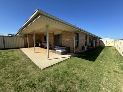 5 David Place, Kingaroy