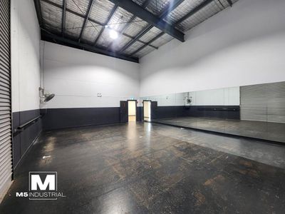 1 / 9 Ladbroke Street, Milperra