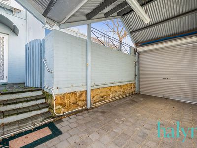 1 / 305 Bulwer Street, Perth