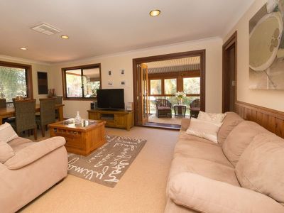 22 Pine Knoll Drive, Dubbo