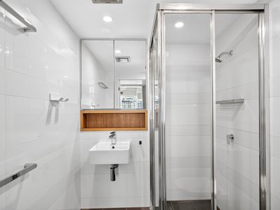 708 / 113 Commercial Road, Teneriffe