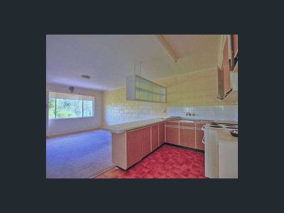 4 / 22 Robinson Avenue, Girards Hill