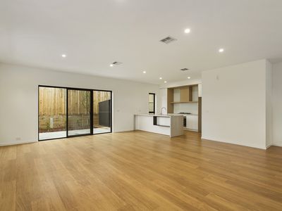2 / 37 Banool Road, Balwyn
