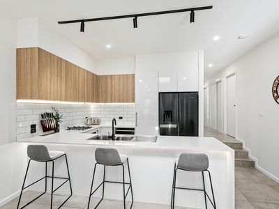 10a Upland Chase, Albion Park
