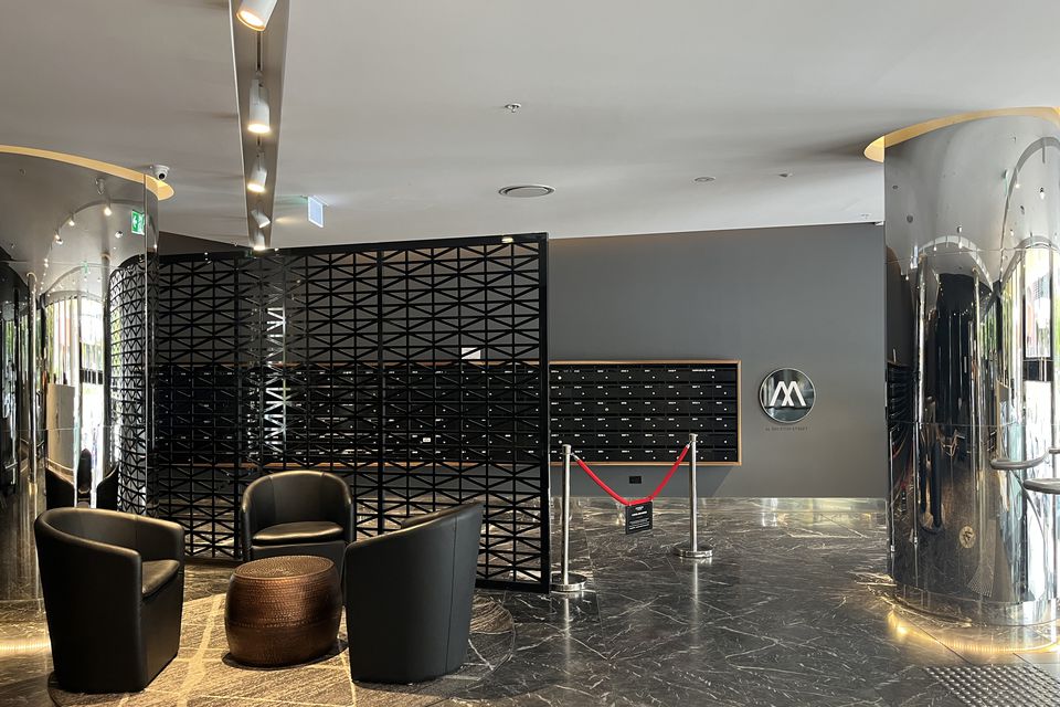 2208 / 42-48 Balston Street, Southbank