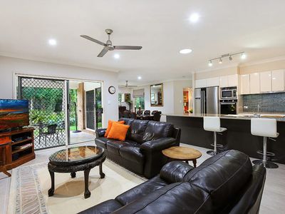 48 Coes Creek Road, Burnside