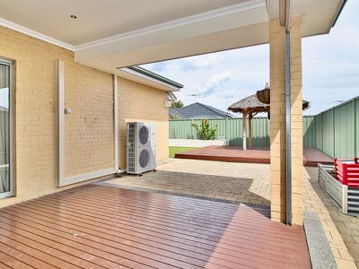 22 Searchers Crescent , Baldivis