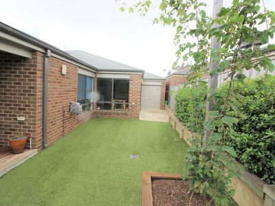 14 Headland Drive, Leopold