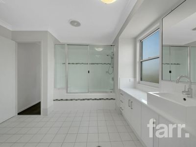 10 / 1 French Street, South Gladstone