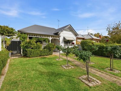 13 Crisp Street, Wangaratta