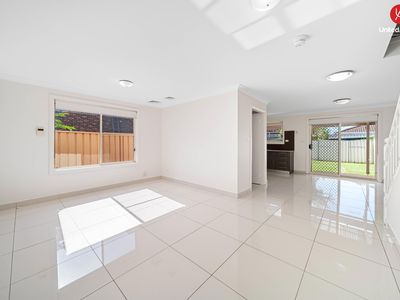 1/2 Nugent Place, Prairiewood