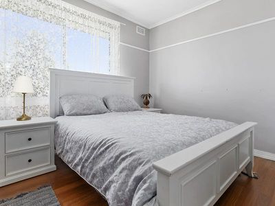 75 Chisholm Cres, Seymour