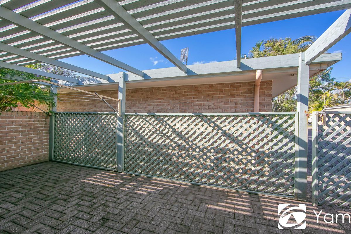 9 / 17A Beach Street, Yamba