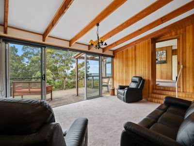 284 Llantwit Road, Woodbridge