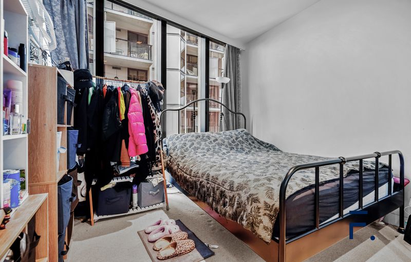 1313 / 677 La Trobe Street, Docklands, Docklands - Thumbnail 8