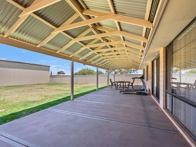 27 Riseberry Way, Somerville