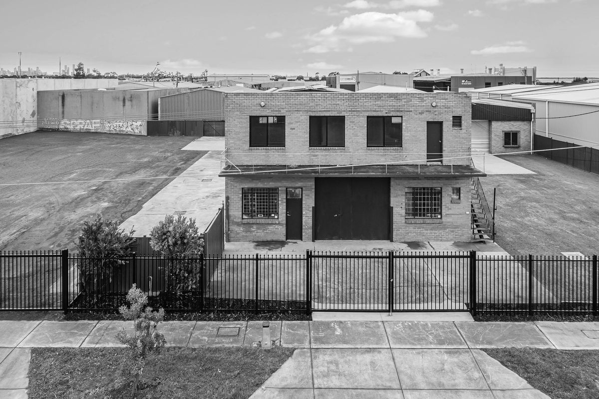 8-10 Racecourse Road, Williamstown