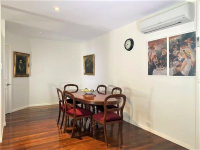 5 Gardenvale Street, Holland Park West