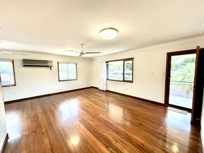 63 Hollywood Boulevard, White Rock