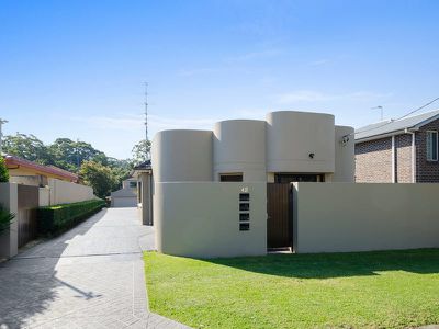42 Greenacre Road, Wollongong
