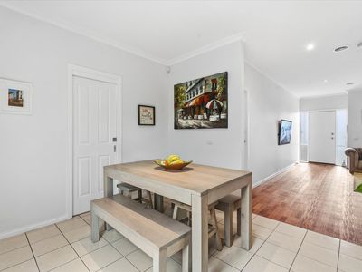 1 / 5 HOSKEN STREET, Altona Meadows