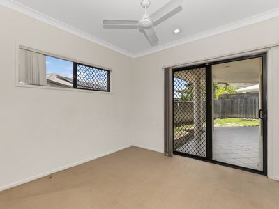32 Klewarra Bvd, Douglas