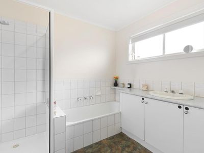1 Templeton Court, St Albans Park
