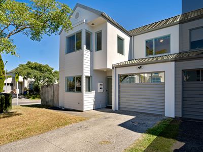 35 Stephen Avenue, Henderson
