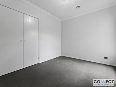 10 Wilton Street, Cranbourne West