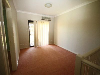 2 / 140 Boronia Road, Greenacre