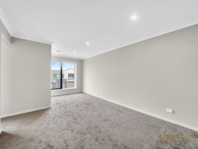 9 Attraction Way, Mambourin