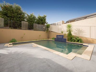 9 Osprey Drive, Berkeley